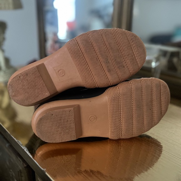 Duck Boots Excellent Condition SZ 6 (ran big on me but I have narrow feet) - Picture 4 of 5